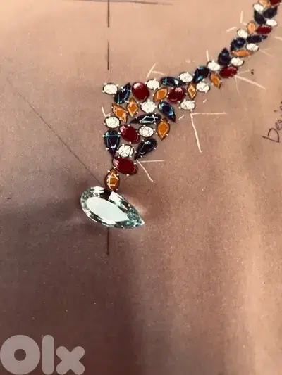 حجر كريم طبيعي اكوامارين  وزن 7.08 قيراط Aquamarine Gemstone سعر نهائي
