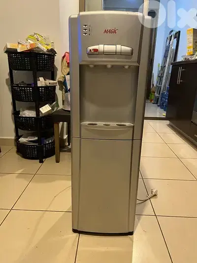 water cooler براد ماي magic مستمعل نضيف حجم كبير 3 خانات وخزانه تحت