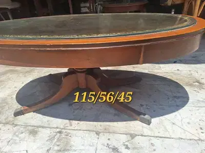 طاولة ريجنسي إنجليزية مميزة وجه جلد ناعمة coffee table