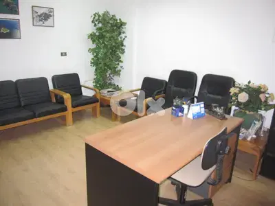 RWK156EN - Furnished Office For Rent In Jounieh - مكتب مفروش للإيجار