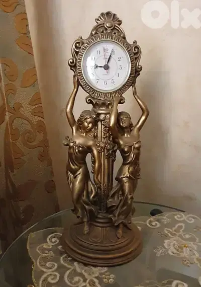 ساعة ايطلي اصلي شغال %١٠٠