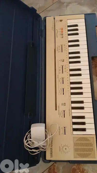 بيانو ياباني انتيك