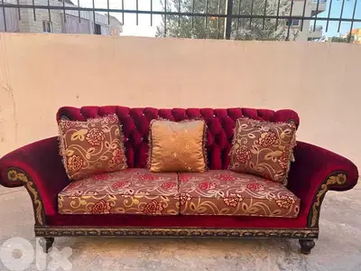 طقم كنبايات حفر خشب زان مع طاولة
