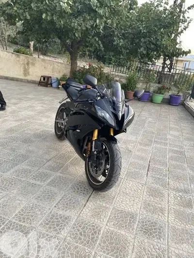 yamaha YZF R6 in very good condition