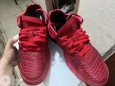 Mitchell Red adidas  original Basketball Shoes  size 42