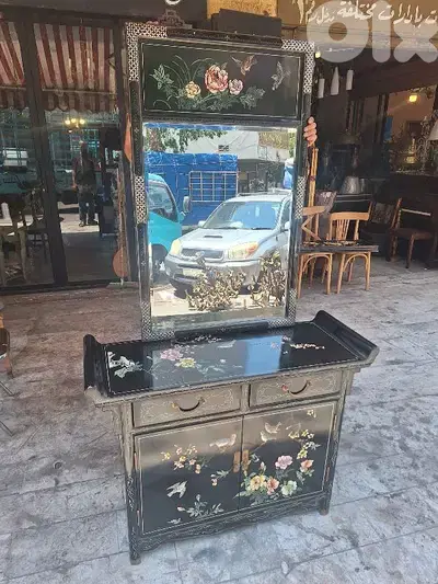 كونسول مع مراية صيني انتيك قديم مرصع بالصدف  vintage cabinet Chinese