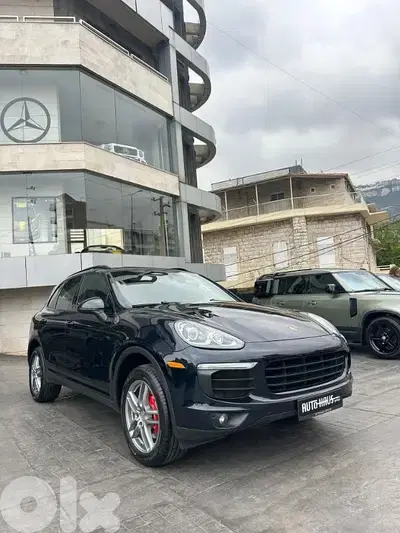 Porsche Cayenne 2017 clean carfax