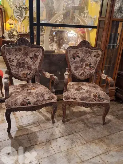 antique pair of wooden bergers