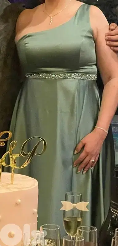 Dress 90$ size 44 used once