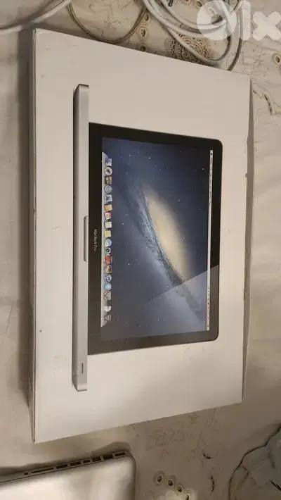 Macbook PRO 13 i7 8gb ram 512 ssd
