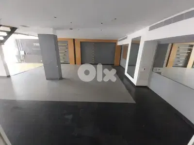 Showroom For Rent In Horsh Tabet | صالة عرض في  حرش تابت