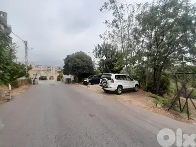 أرض للبيع في بعبدا / قرب قصر العدل Land for sale in Baabda