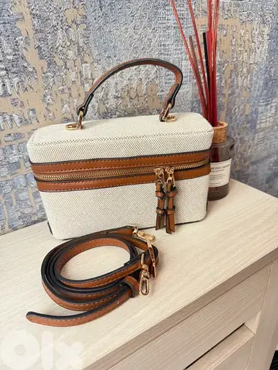 square shoulder, handbag new