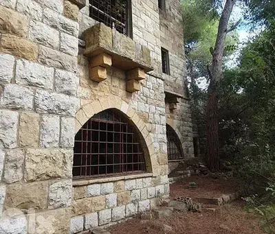 Land & Old Authentic House For Sale – Beit Mery