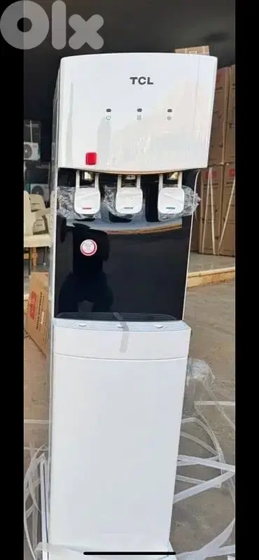 TCL water dispenser