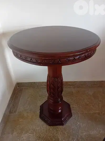Corner Table