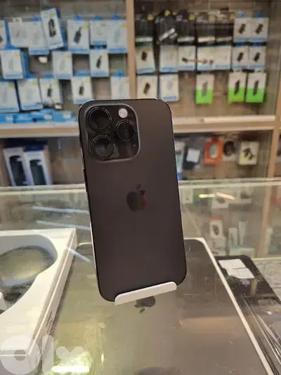 Used 14 pro 256 gb black  600$