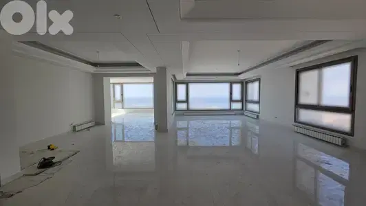 Spacious Apartment for Rent in Achrafieh شقة واسعة للإيجار في الأشرفية