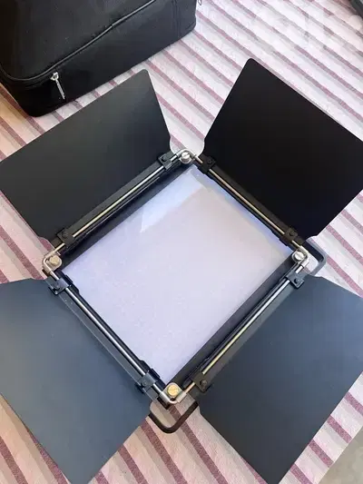 3 neewer 60 w led lights 3pcs