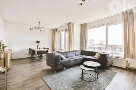 SPACIOUS APT IN AIN EL TINEH PRIME (200SQ) 3 BEDROOMS , (AM-288)