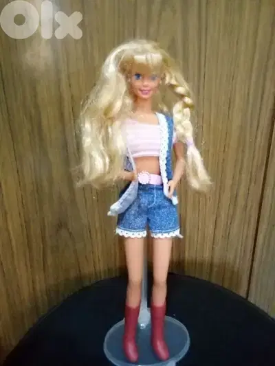 STROLLIN FUN Barbie Mattel1995 Rare Vintage great doll wearing+Boots.