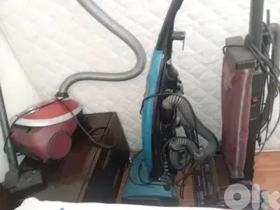 3 hoover machines