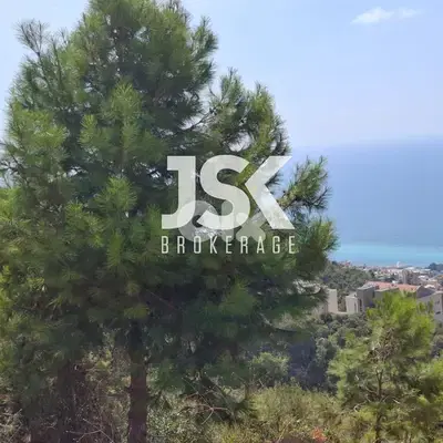 L19088 - 865 SQM Land with Sea View For Sale in Halat
