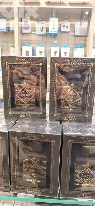 LATTAFA BADEE AL OUD BLACK