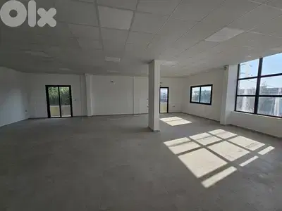 RWB436EA - Showroom for rent in Halat Jbeil