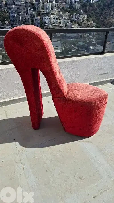 High Heel Chair – Red and Blue