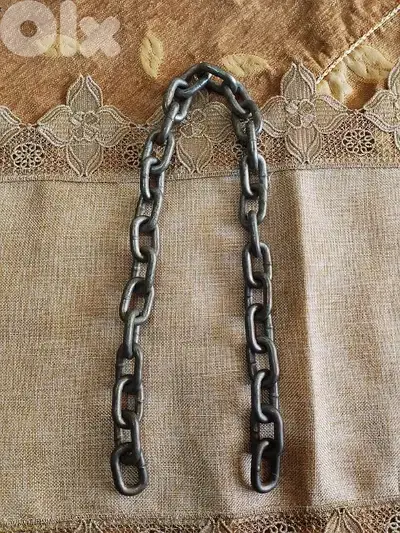 جنزير بسكليت للبيع مستعمل نضيف السعر 10$