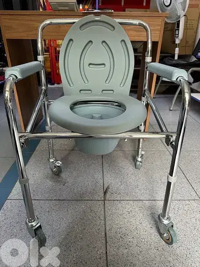 Commode Toilet Chair with wheels كرسي كومود للحمام