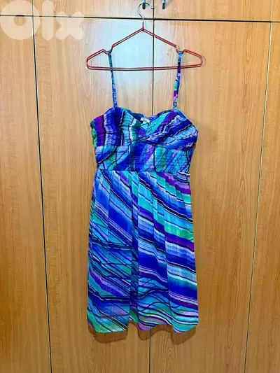 Short dress