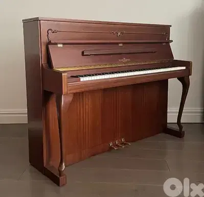 piano schimmel Germany like new tuning warranty