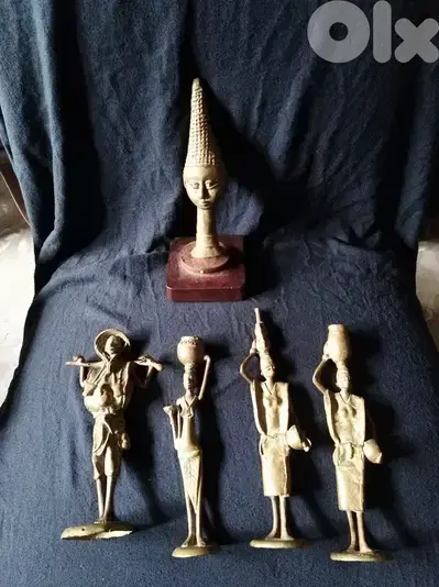 5 Statue ancien lourd en cuivre / 5 Heavy Old Statue in Copper
