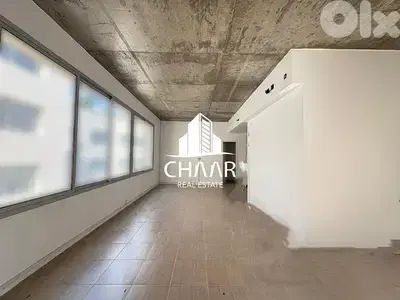 Office for Rent in Hazmieh - مكتب للايجارفي حازمية - #R2857