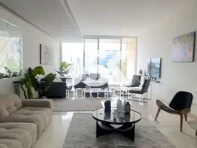 L19280 - Furnished Apartment For Sale in Prime Building in Down Town
