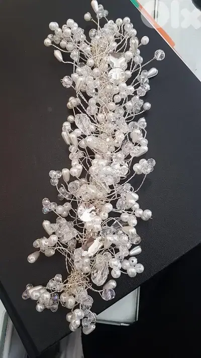 Maison Lesley Pearl Bridal Headpiece – Elegant & Timeless