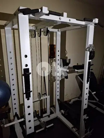 Multi fonction Machine, Power rack + Bicycle (WhatsUp 03 298812)
