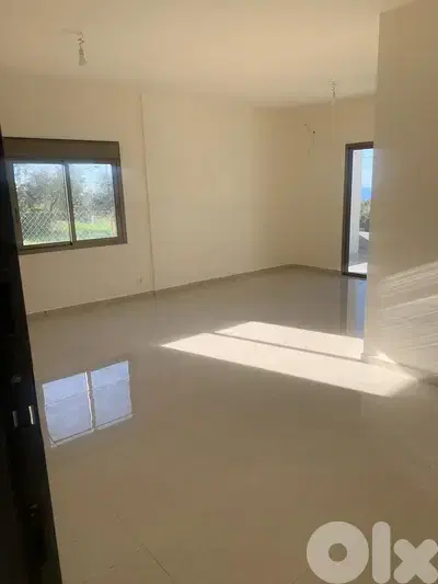 Apartment for sale in Ebrin - شقة للبيع في عبرين