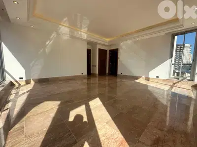 Apartment for Sale in Rawcheشقة مطلة على البحر للبيع في الروشة