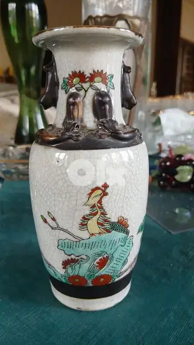 vintage Chinese vase