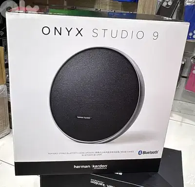 harmon kardon Onyx studio 9 black