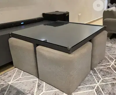 طاولة نص مع ٤ مقاهد بوف نوعية ممتازة