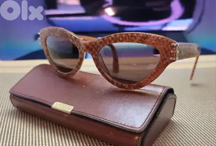 RARE VALENTINO V626 CATEYE RETRO WOMAN SUNGLASSES pristine new