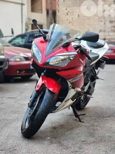 Yamaha R15