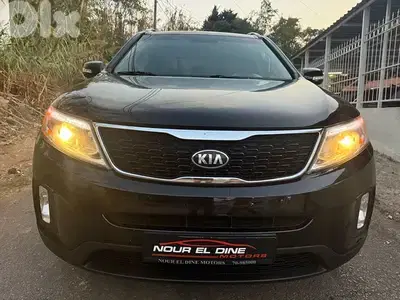 Kia Sorento Ex V6 4WD model 2015 super clean!!!