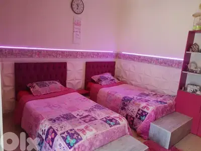 غرفة نوم  /  Girls' bedroom