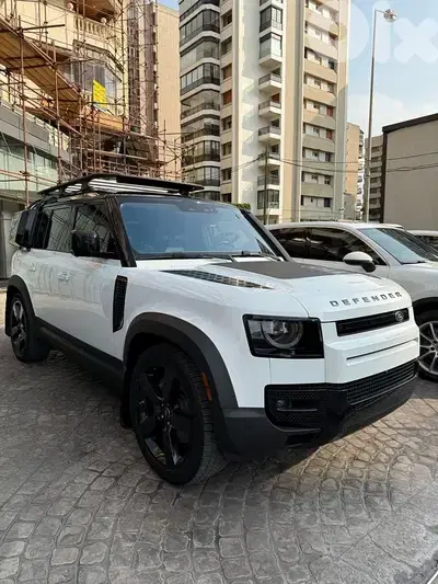 2020 Land Rover Defender P400 SE V6