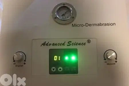 crystal or diamond microdermabrasion machine